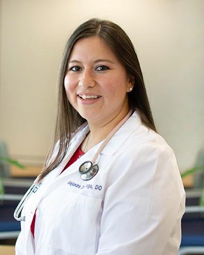 variety-care-alejandra-de-santiago-doctor